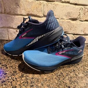Brooks Launch Navy and pink Athletic Sneakers
